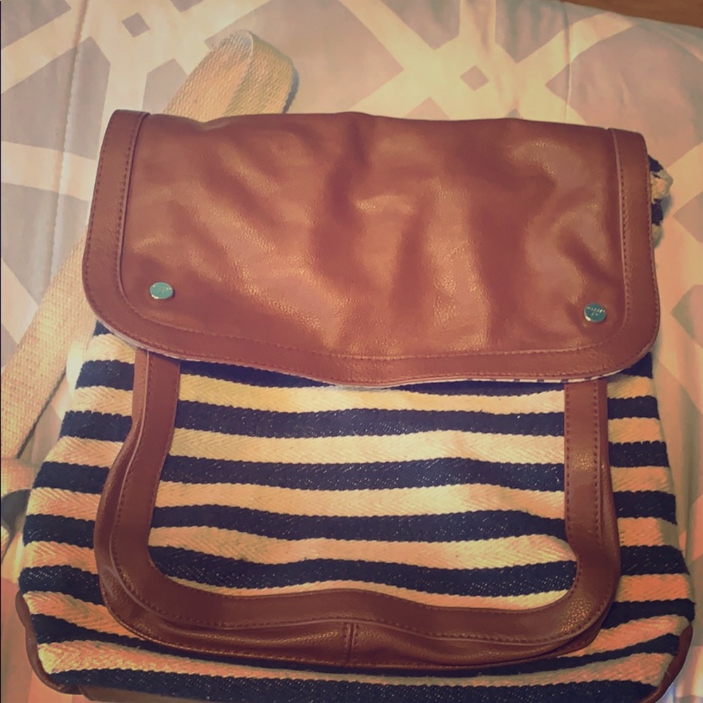 Cute bag can be either crossbody or backpack